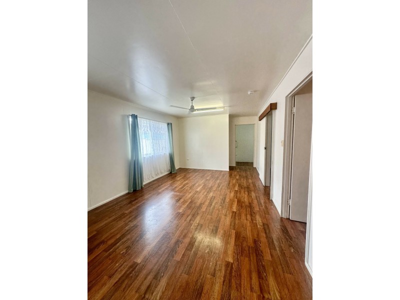 Unit 2/57 Livingstone Street, Bowen QLD 4805