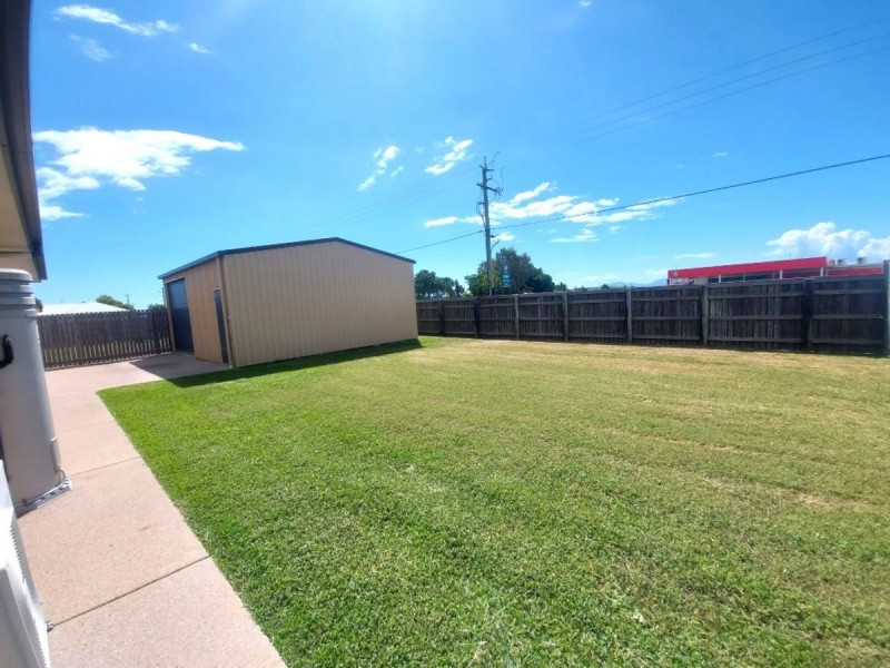 9 Banks Drive, Bowen QLD 4805