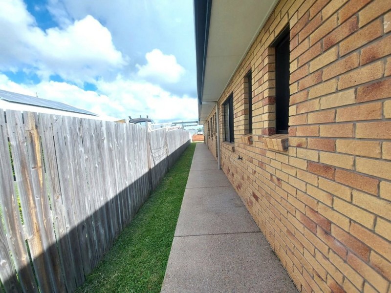 9 Banks Drive, Bowen QLD 4805