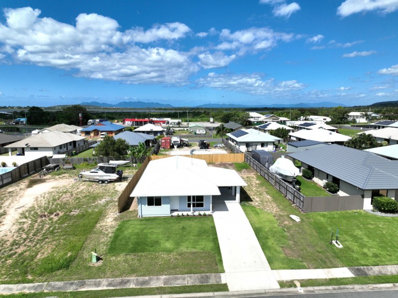 7 Cypress Crescent, Bowen QLD 4805