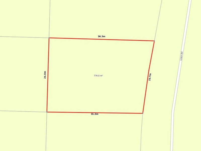 11 Links Road, Bowen QLD 4805