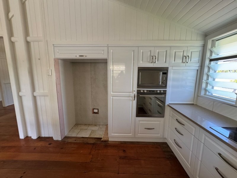 16A Kennedy Street, Bowen QLD 4805