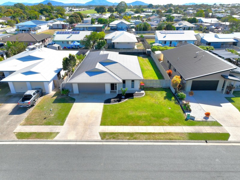 7 Lime Tree Court, Bowen QLD 4805