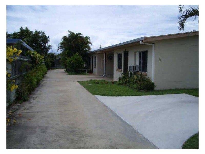 4/89 Powell Street, Bowen QLD 4805