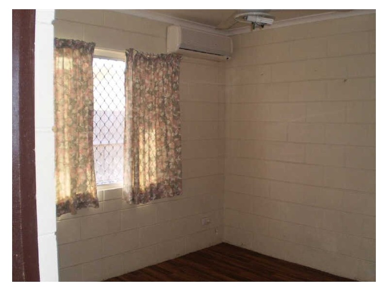 4/89 Powell Street, Bowen QLD 4805