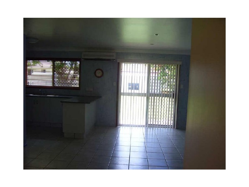 8 Oak Cresent, Bowen QLD 4805