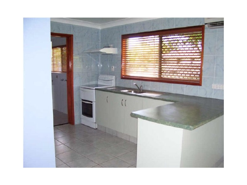 8 Oak Cresent, Bowen QLD 4805