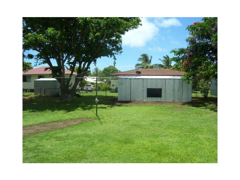 8 Oak Cresent, Bowen QLD 4805