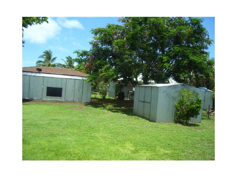 8 Oak Cresent, Bowen QLD 4805