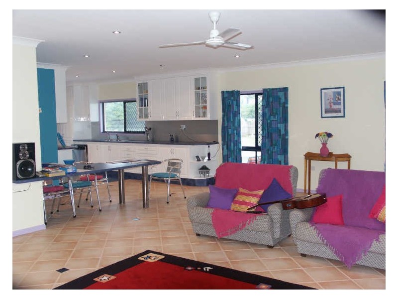4 Mcdonnell Place, Bowen QLD 4805
