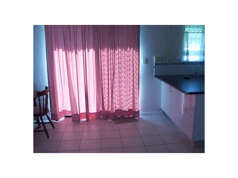 1/13 Queens Road, Bowen QLD 4805