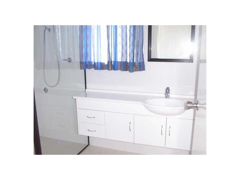 1/13 Queens Road, Bowen QLD 4805