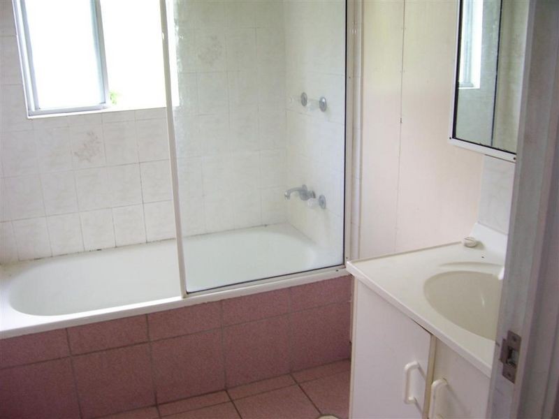 28 Reynolds Street, Bowen QLD 4805