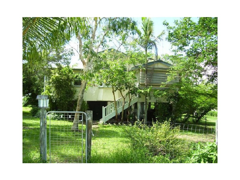 11 Kennedy Street, Bowen QLD 4805