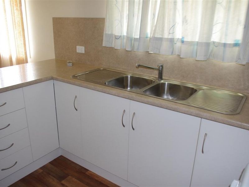 17 Tollington Road, Bowen QLD 4805
