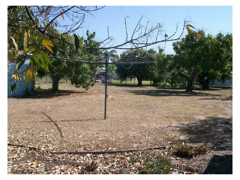 9 Field Street, Bowen QLD 4805