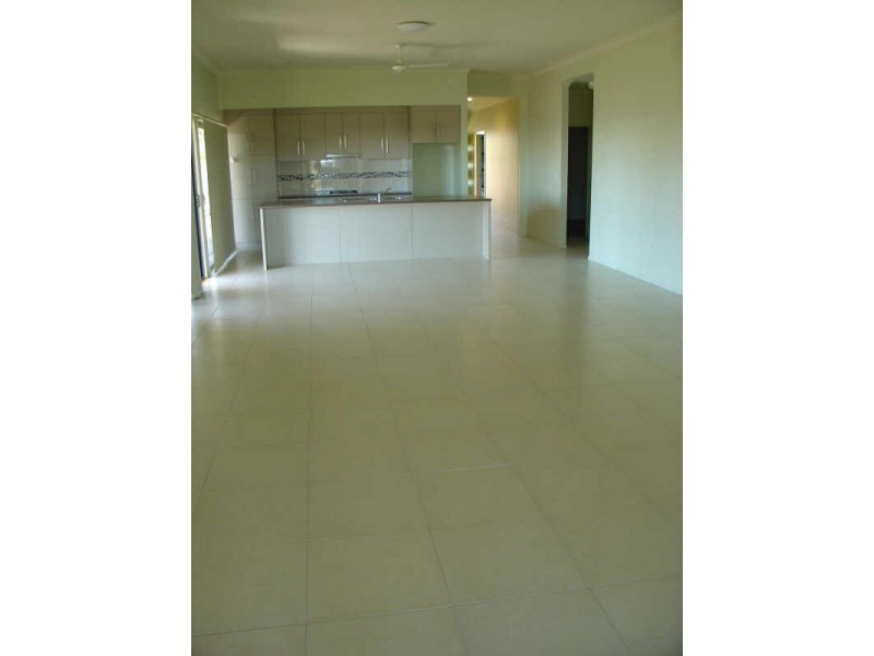 13 Sunshine Court, Bowen QLD 4805