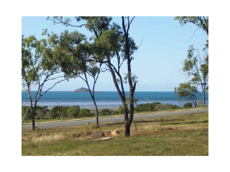 13 Sunshine Court, Bowen QLD 4805