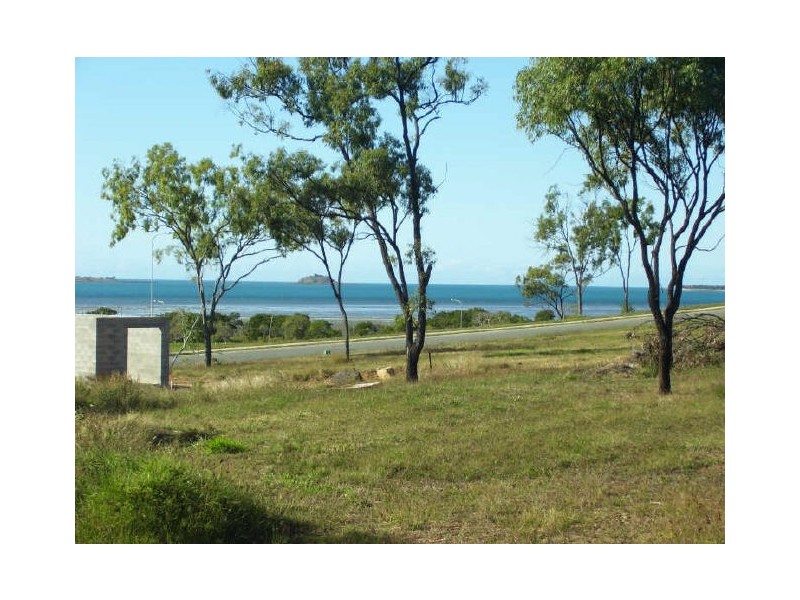 13 Sunshine Court, Bowen QLD 4805