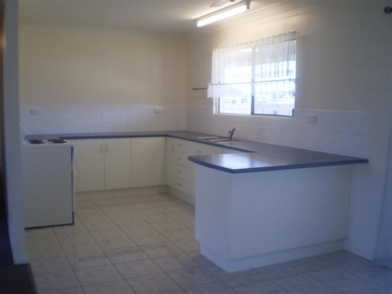 23 Hillview Place, Bowen QLD 4805