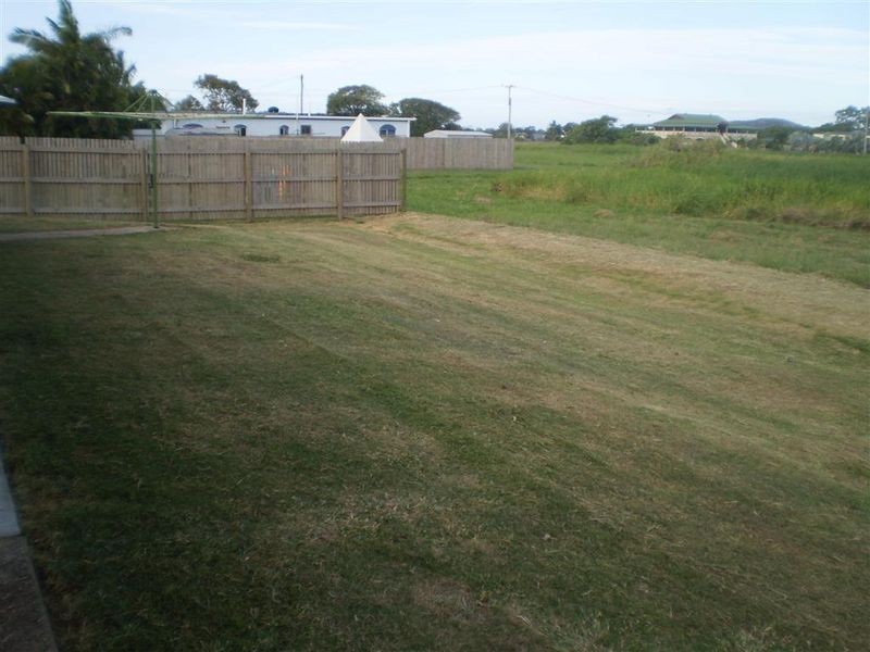 23 Hillview Place, Bowen QLD 4805