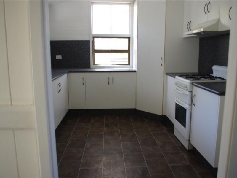 11 Leichhardt Street, Bowen QLD 4805