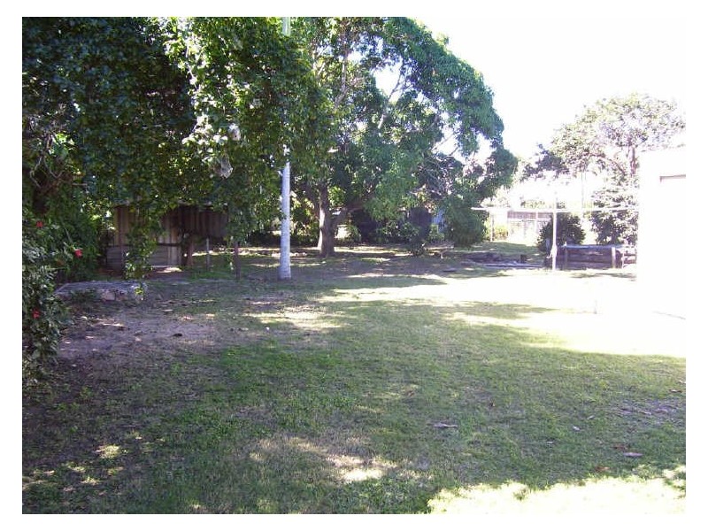 6 Tracey Street, Bowen QLD 4805