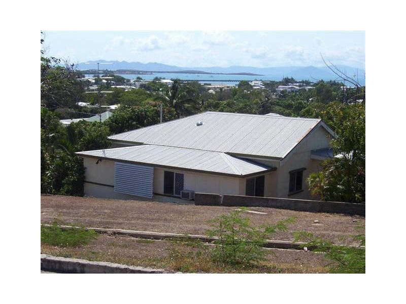 12 Mitchell Street, Bowen QLD 4805