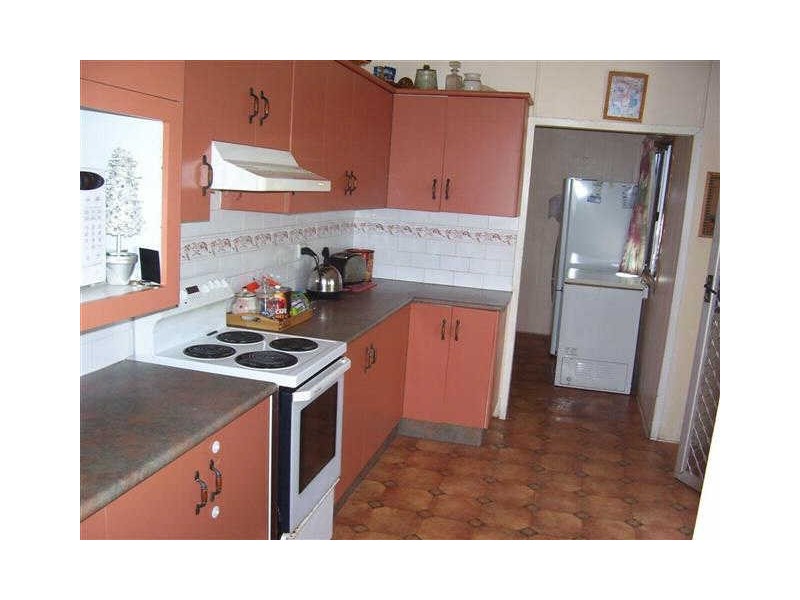 12 Mitchell Street, Bowen QLD 4805