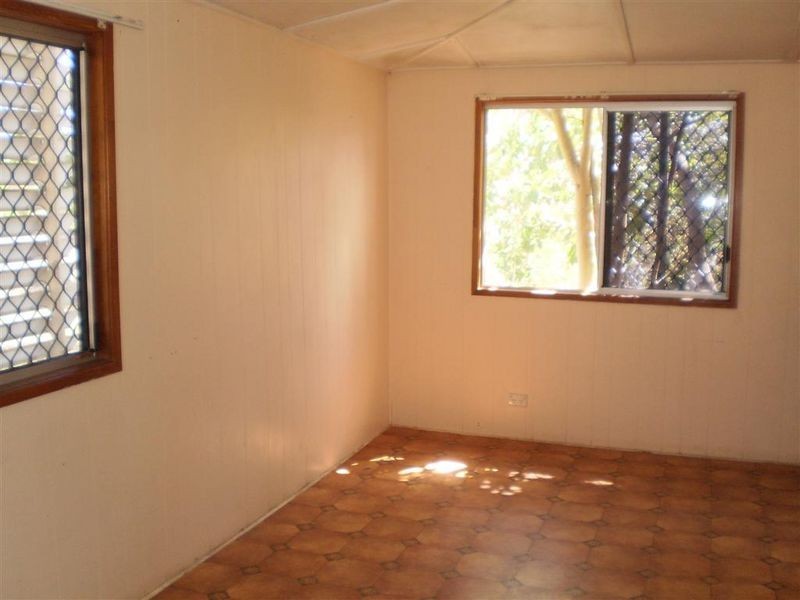 12 Mitchell Street, Bowen QLD 4805