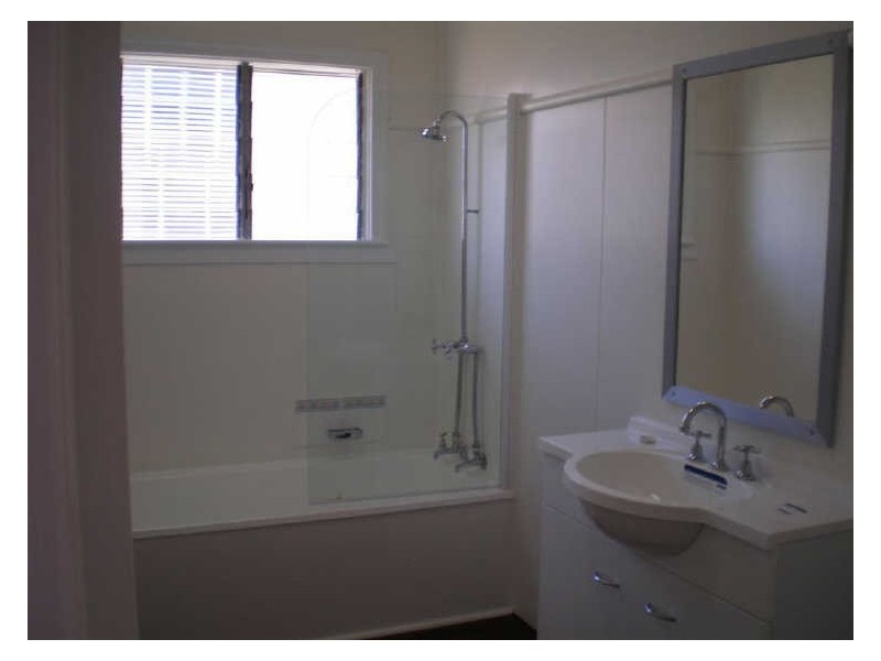 60 Tollington Rd, Bowen QLD 4805