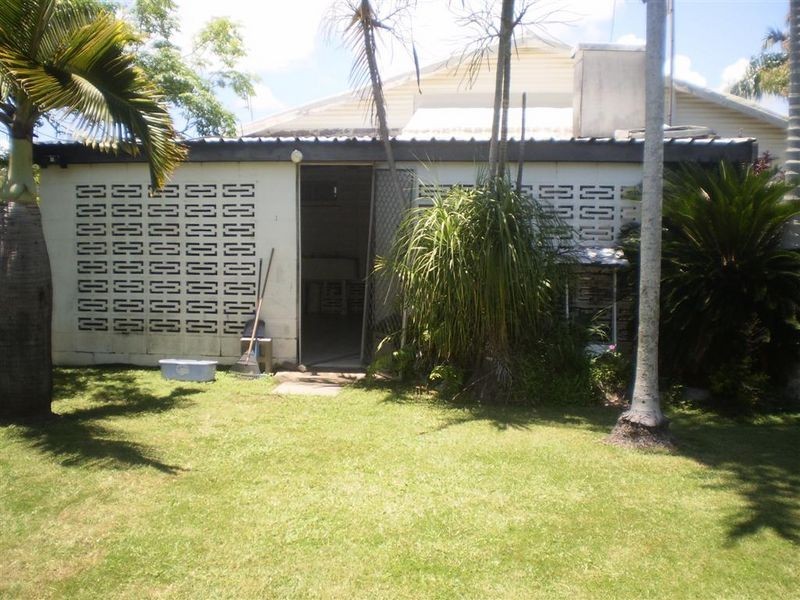 4 Tracey Street, Bowen QLD 4805