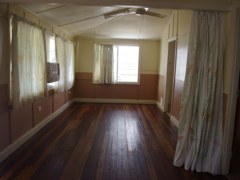 17 Gilbert Street, Bowen QLD 4805