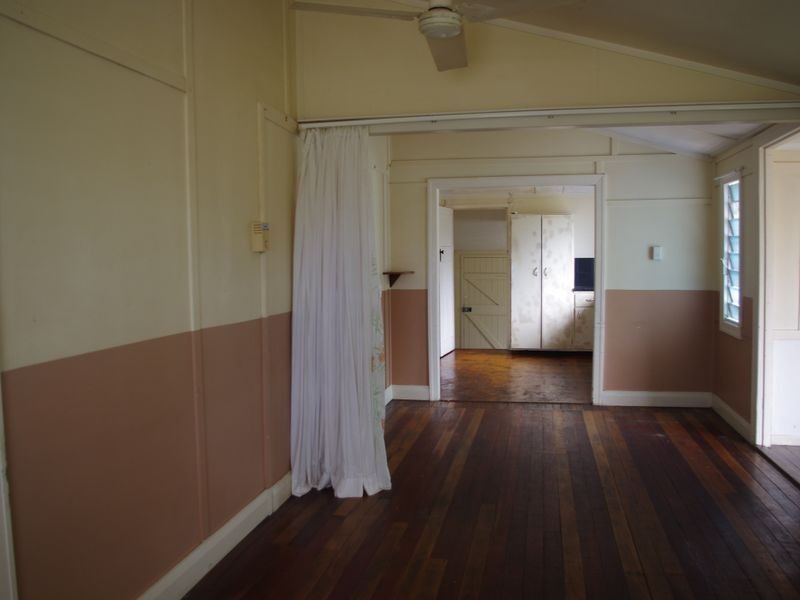 17 Gilbert Street, Bowen QLD 4805