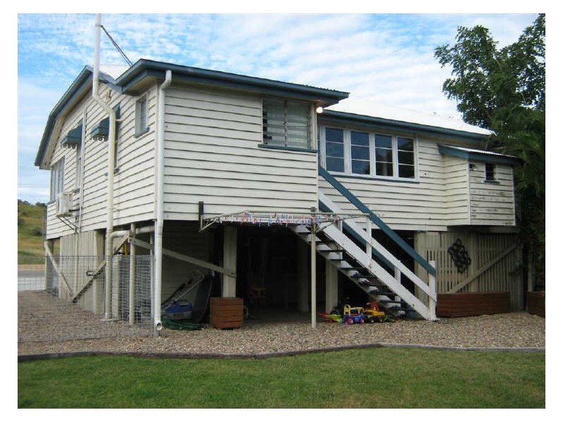 69 Leichhardt Street, Bowen QLD 4805