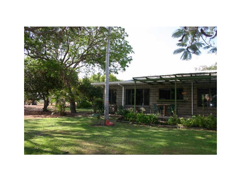 41 Hillview Road, Bowen QLD 4805