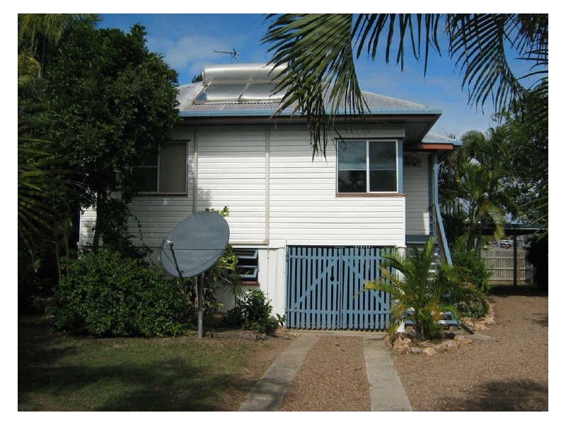 15 Russell Street, Bowen QLD 4805