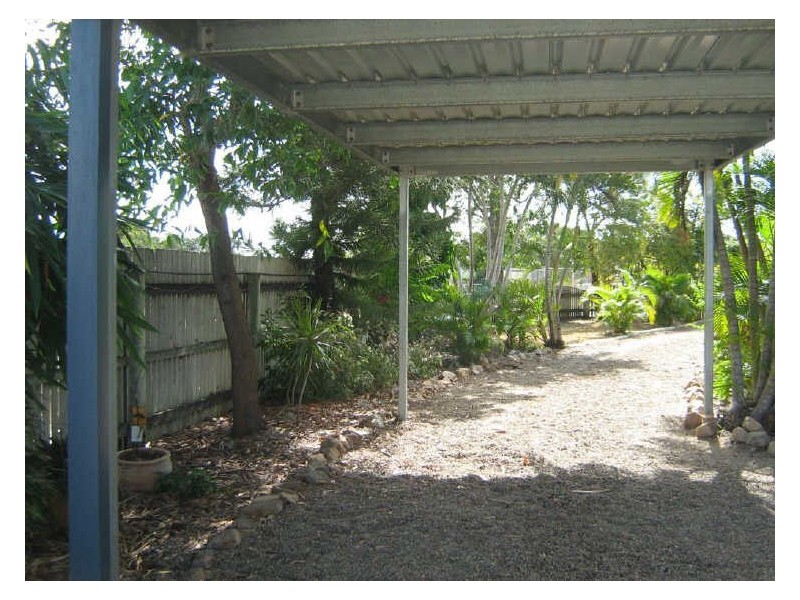15 Russell Street, Bowen QLD 4805