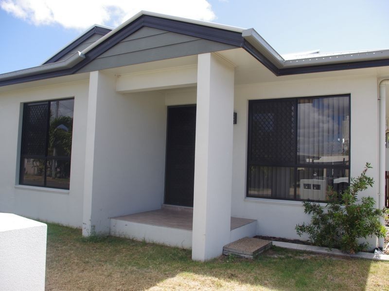 1/25 Don Street, Bowen QLD 4805