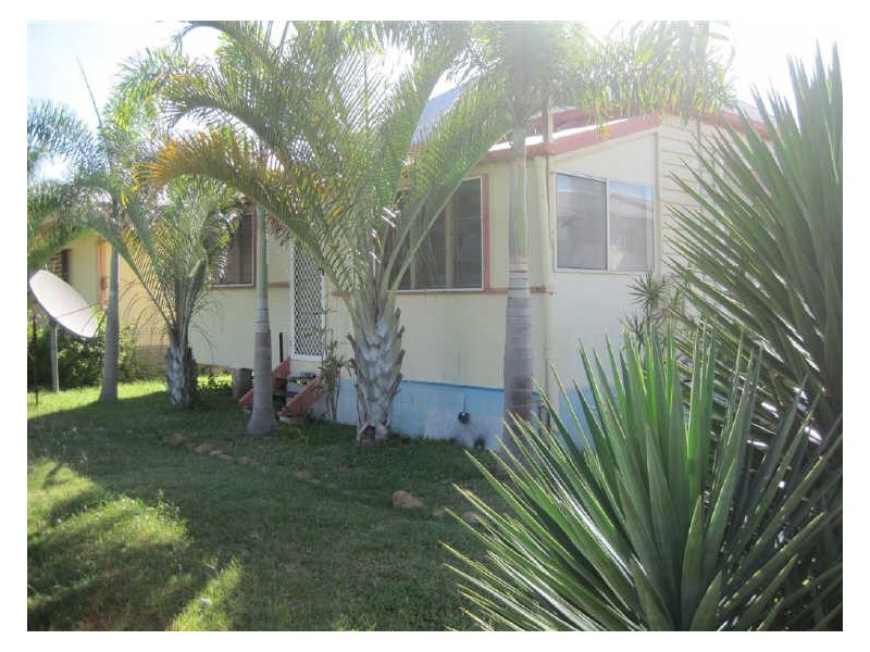 36 Poole Street, Bowen QLD 4805