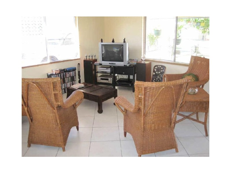 8 Rodney Street, Bowen QLD 4805