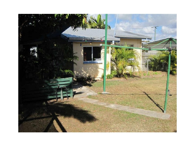 8 Rodney Street, Bowen QLD 4805