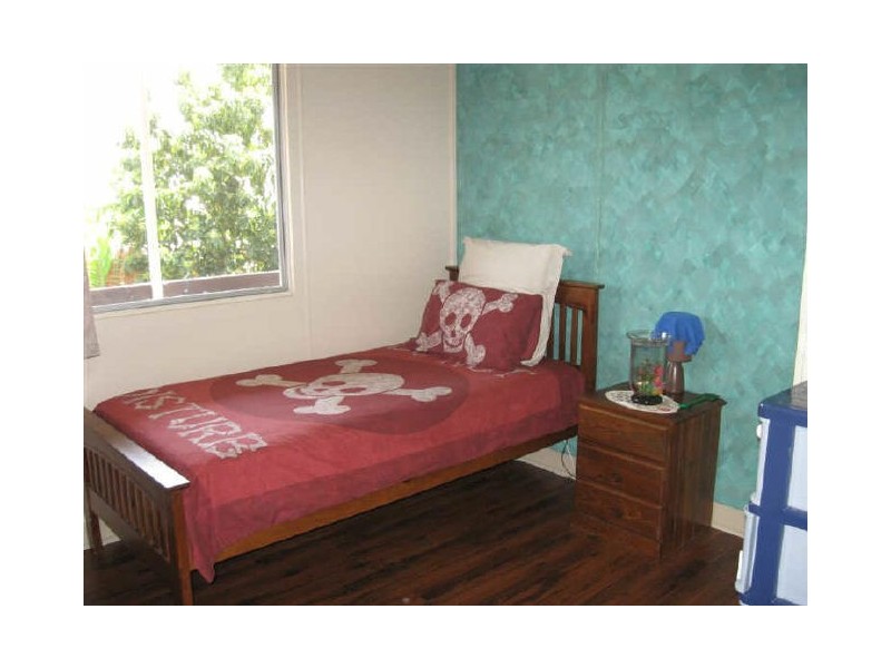 29 Murroona Street, Bowen QLD 4805