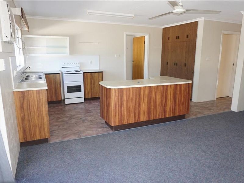 4 Casuarina Street, Bowen QLD 4805