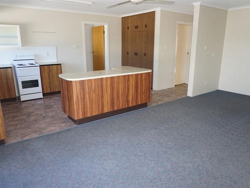 4 Casuarina Street, Bowen QLD 4805