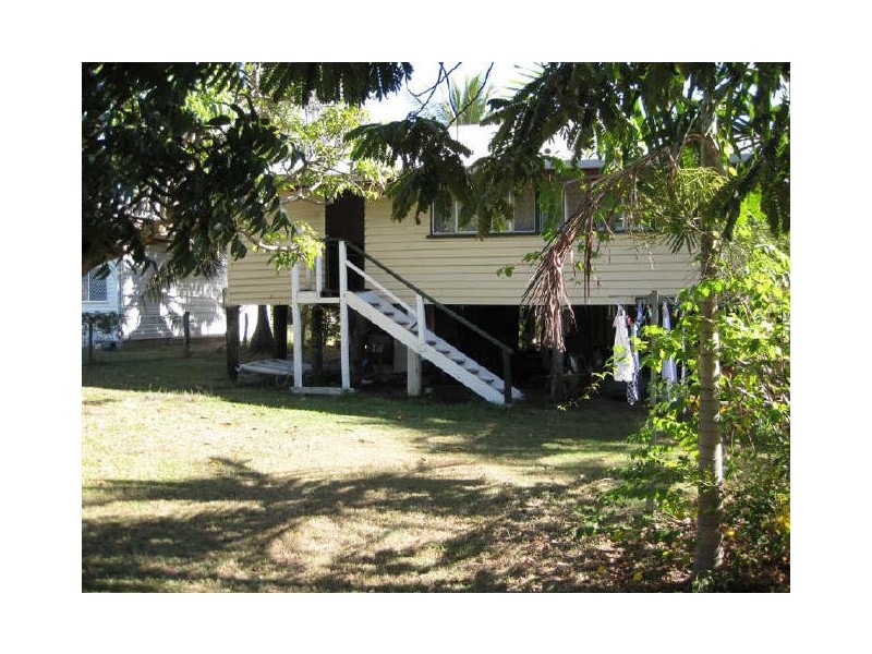 99 Powell Street, Bowen QLD 4805