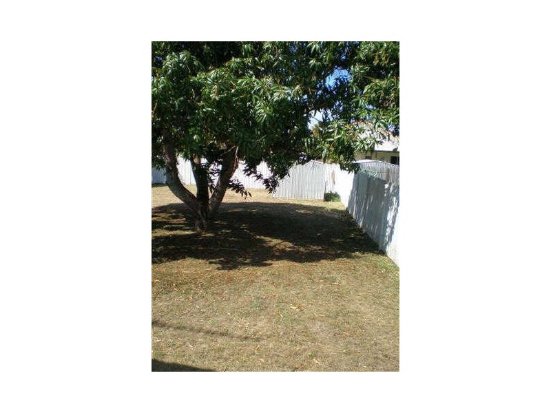 48 Creek Street, Bowen QLD 4805