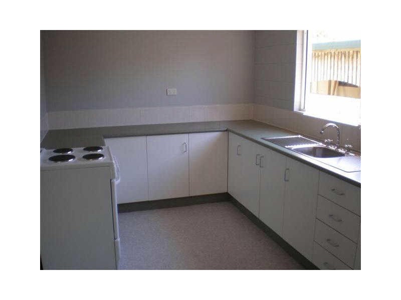 48 Creek Street, Bowen QLD 4805