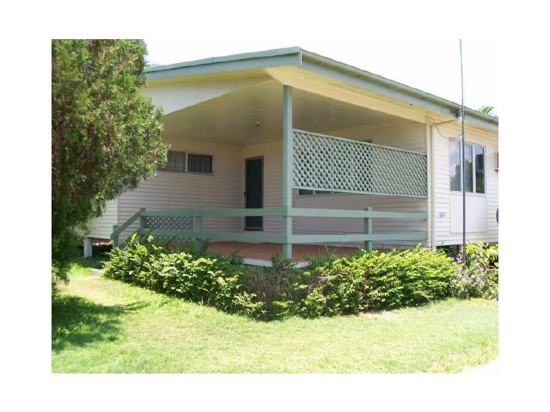 21 Hay Street, Bowen QLD 4805
