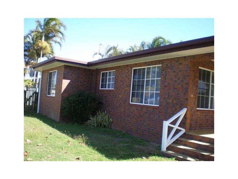9 Thomas Street, Bowen QLD 4805
